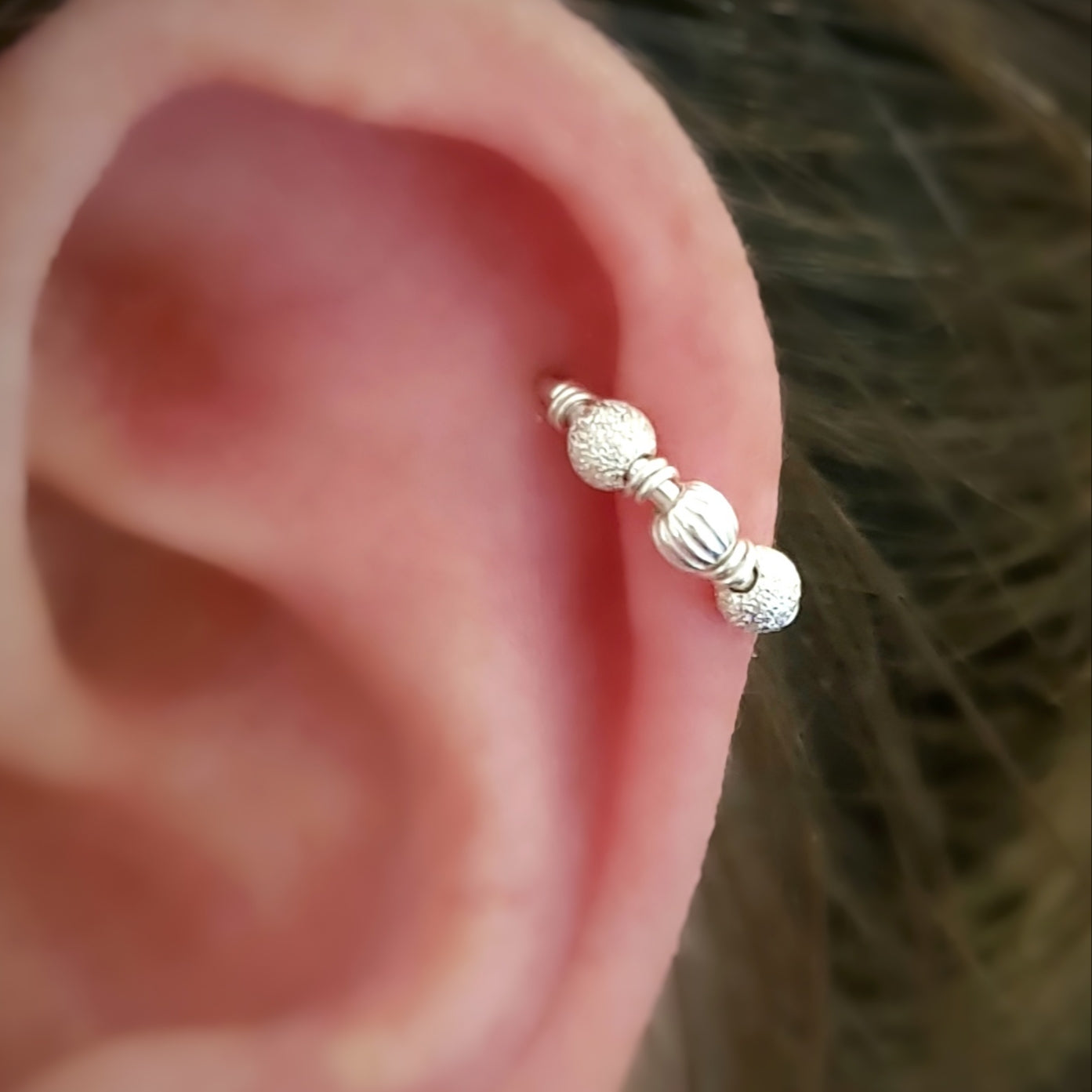 Sparkly Beads Sterling Silver 925 Cartilage Seamless Hoop Earring. 18g 20g